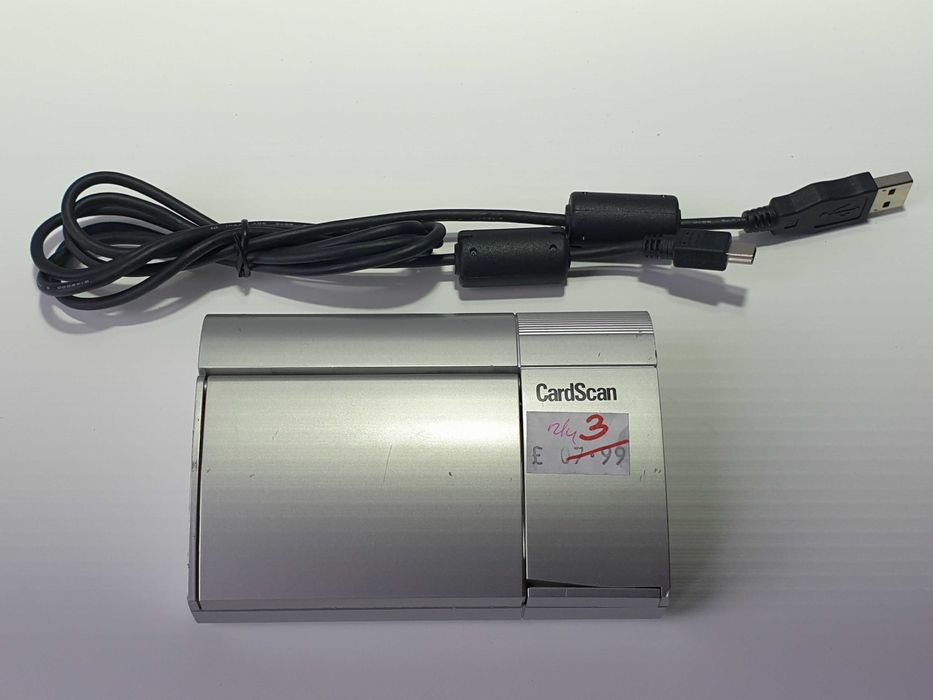 Сканери для візитних карток CardScan