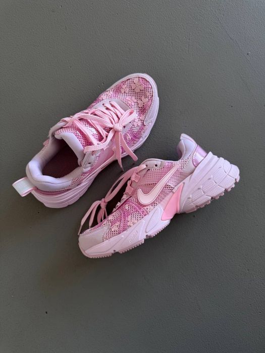 36-41 р кросівки NIKE RUNTEKK V2K pink flowers