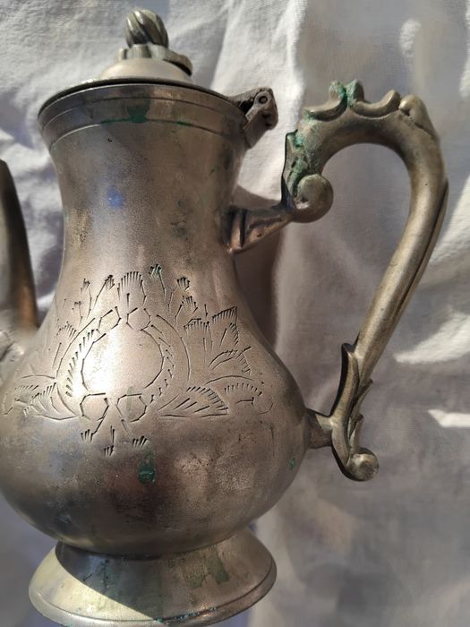 Conjunto de chá vintage em latão