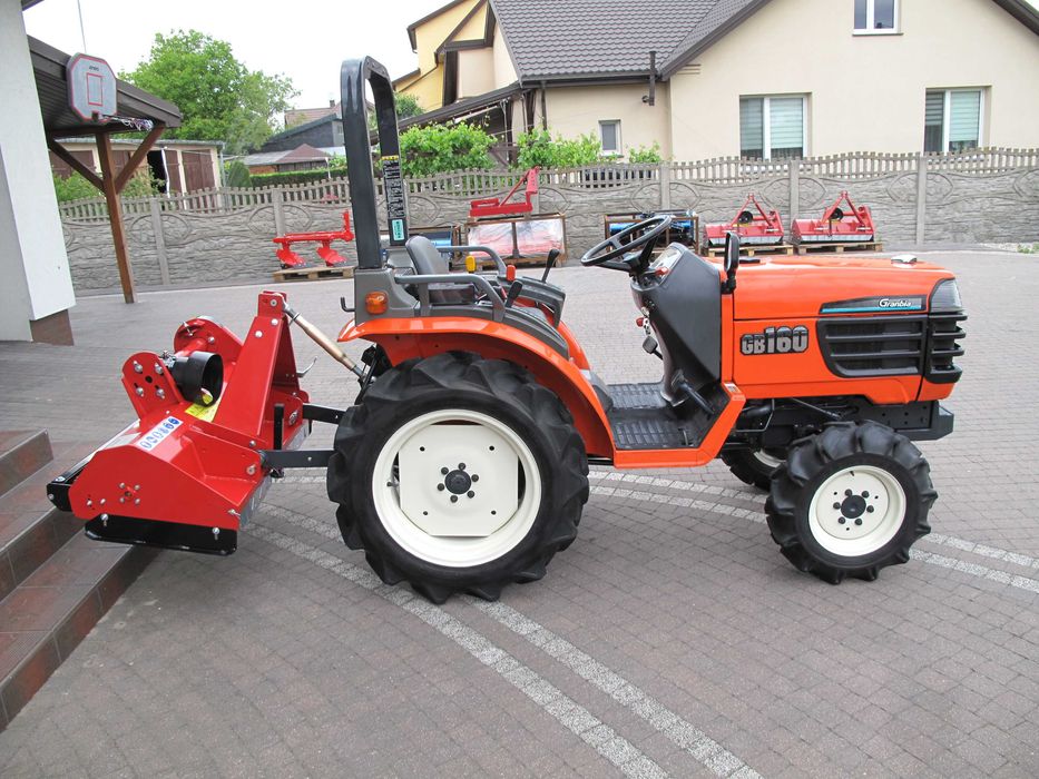 Mini Traktorek Kubota GB160 4X4 16KM Wspomaganie Mały Traktor Ogrodniczy