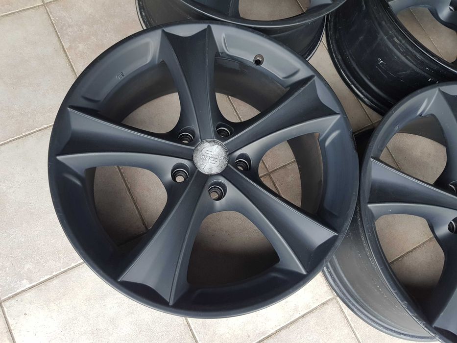 Felgi aluminiowe Eta Beta TETTSUTE 8x18 et40 5x114,3 Mazda Kia Hyundai Mitsubishi 67,1