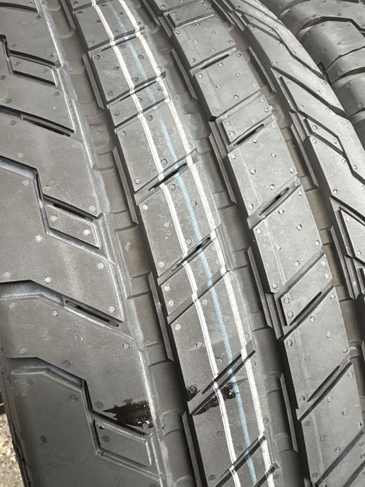 215/70R15C Continental nowe