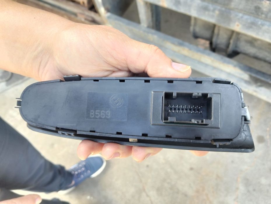 Comando dos vidros fiat stilo 1.9 jtd