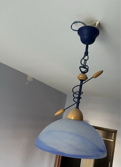 Lampa sufitowa niebieska