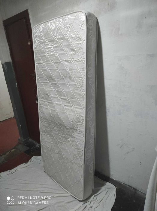 Матрас пружинный состояние нового