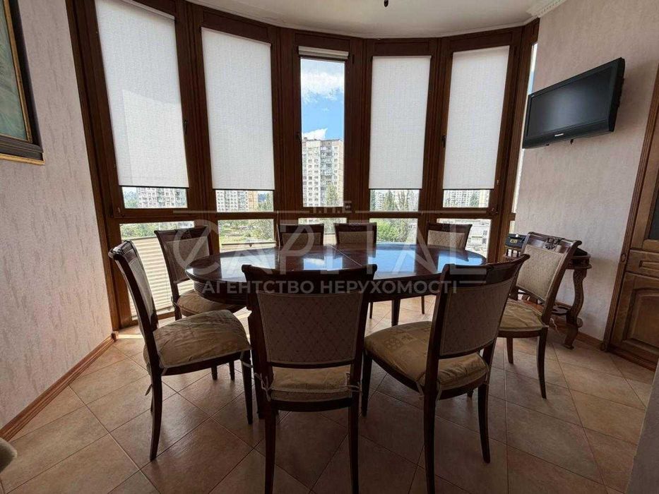 Apartment in Kyiv, Obolon - View 4
