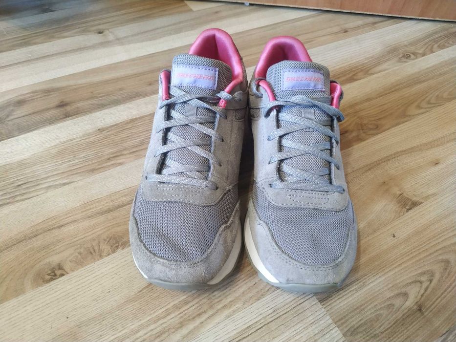 Кроссовки женские skechers размер 39-40.