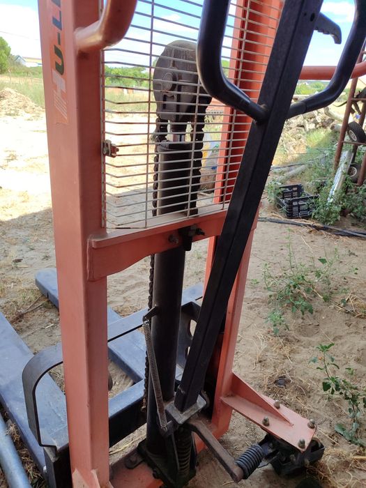 Porta paletes Stacker 1000kg