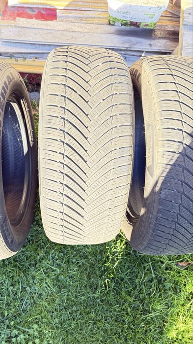 Opony wielosezonowe 255/55 R16