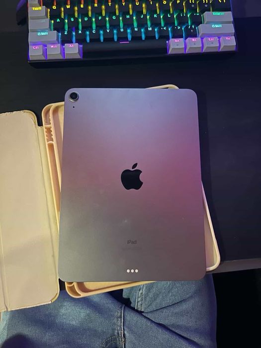 iPad Air 4 64 ГБ – стан 9/10!