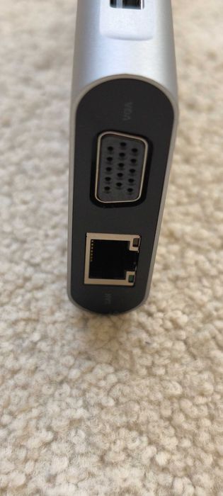 Omars hub USB-C 11 w 1 VGA USB 3.0 RJ45 HDMI SD TF