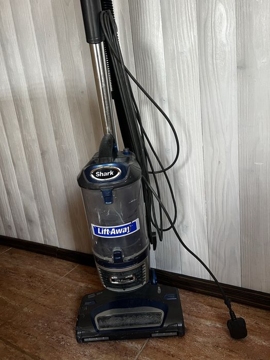 Пилосос  для прибирання будинку