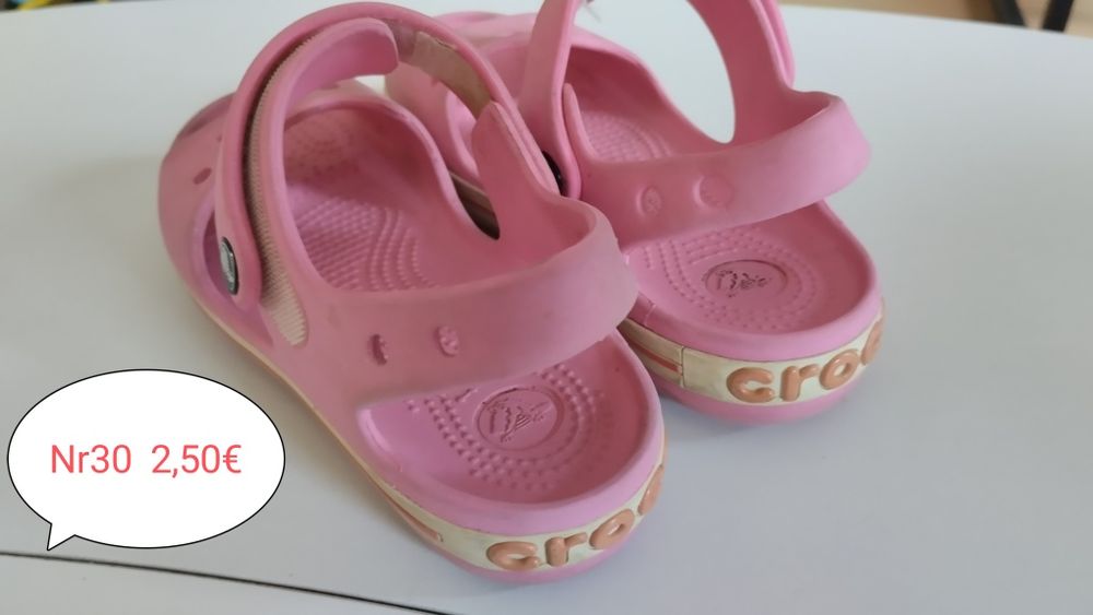 Calçado variado para criança