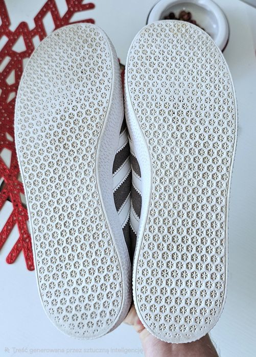 Buty Adidas Gazelle (38,5)