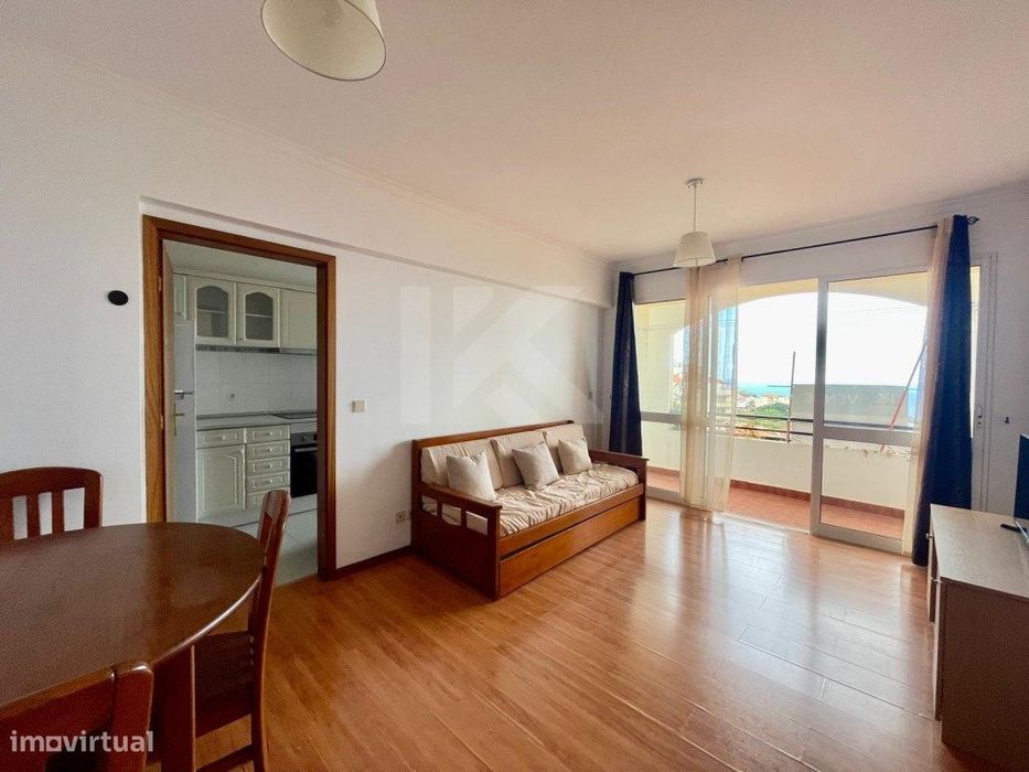 Apartamento T1 no Caniço de Baixo - Vista Mar e Estacionamento