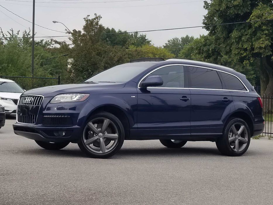 Audi Q7      2015