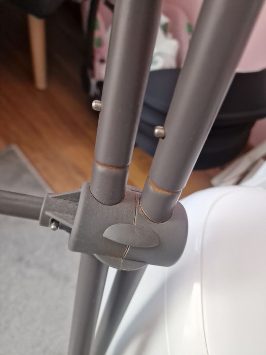 Wanienka stokke ze stelażem różowa