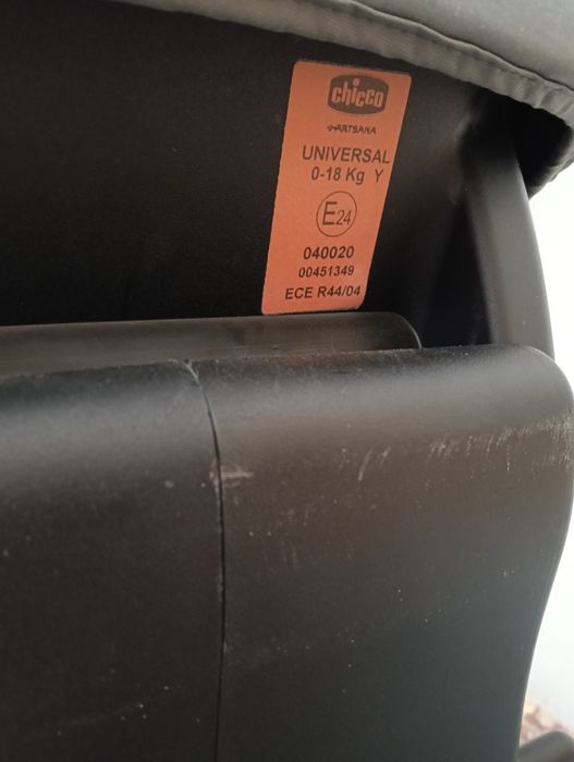 Cadeira Chicco Universal 0-18kg