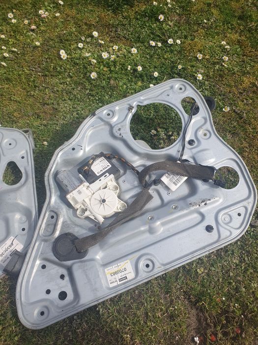 Склопідйомники Volvo V50(задній правий)