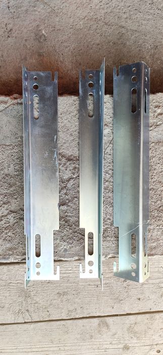 Кронштейн кріплення радіатора