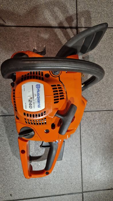 Pilarka Husqvarna 240 2KM
