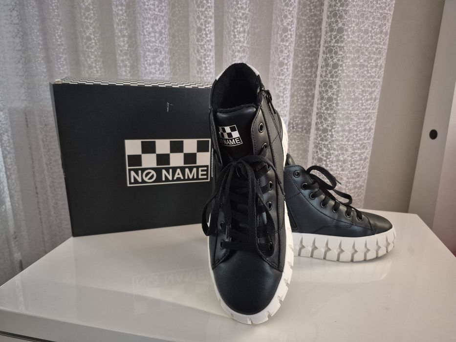 Демісезонні черевики NO NAME