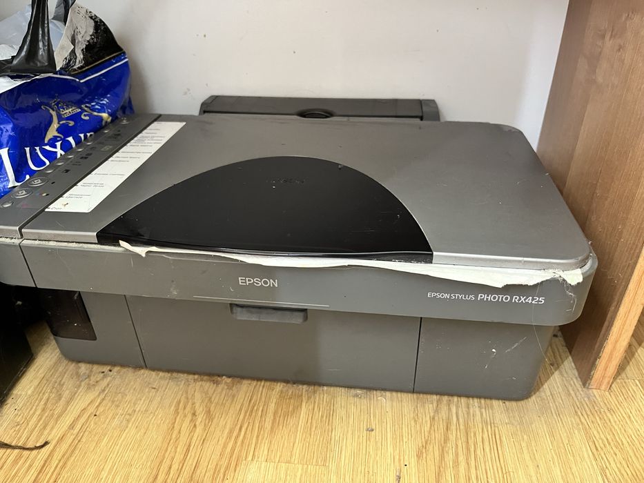 принтер сканер Epson Stylus Photo rx425 неробочий