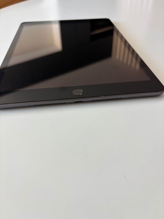 iPad 7th generation 32 GB485282752234803202