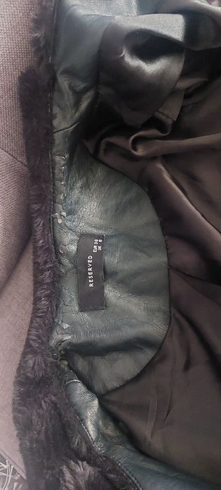 Czarne futerko Reserved S