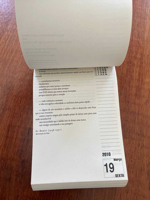 Vários livros em bom estado