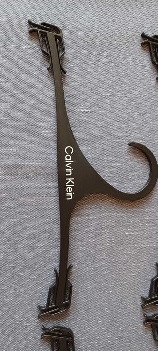 Calvin Klein oryginalne czarne wieszaki na bieliznę,  zestaw 4 sztuki