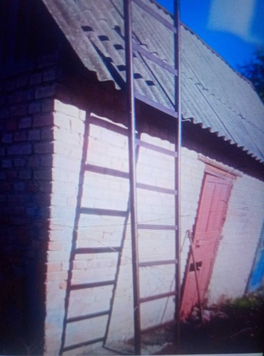 Продам  лестницу