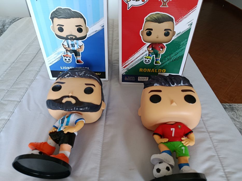 Pop figures Ronaldo e Messi - 23 cm