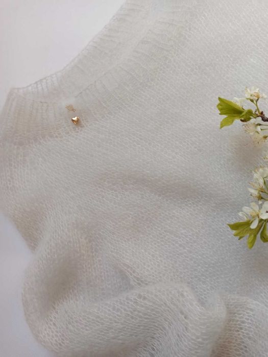 Мохеровий светр павутинка