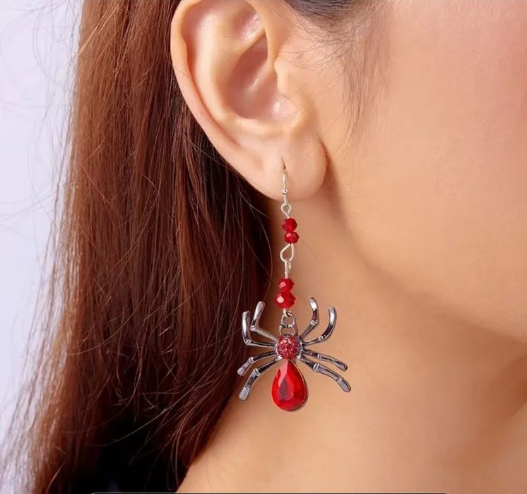 Сережки з павуком