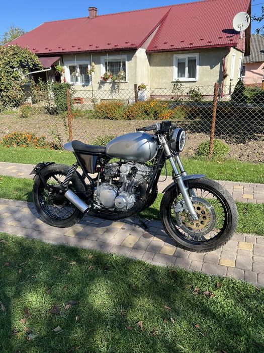Кастом Suzuki gs 550 , Cafe Racer