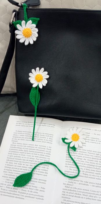 Stokrotki wykonane na szydełku