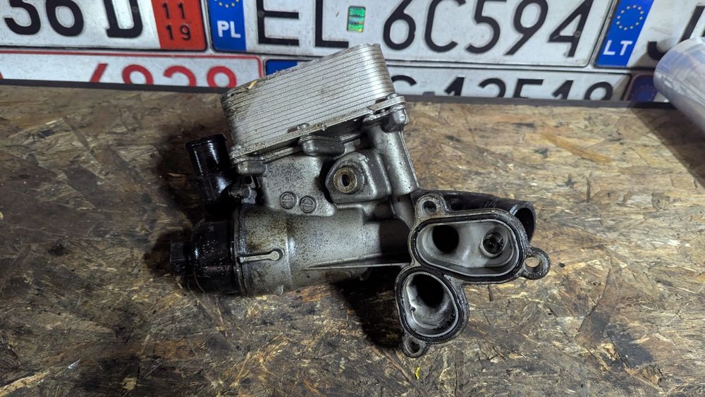 Корпус масляного фільтра теплообмінник renault 2.0 DCI