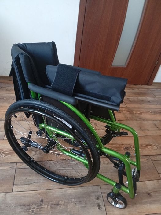 Крісло колісне активне нове