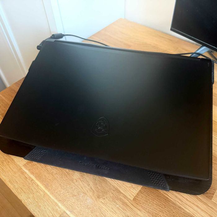 Laptop MSI Katana GF76 RTX 3050 / 16GB RAM/ INTEL I5-11400H / 17 CALI / 512 SSD