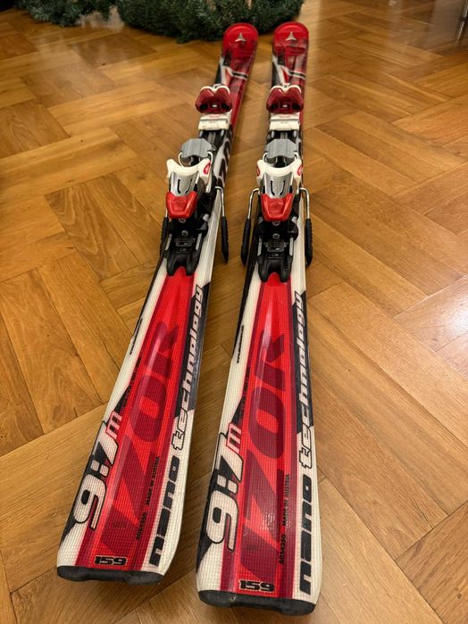 Narty ATOMIC dł. 159  z wiązaniami Atomic+ 2 x kijki + pokrowiec