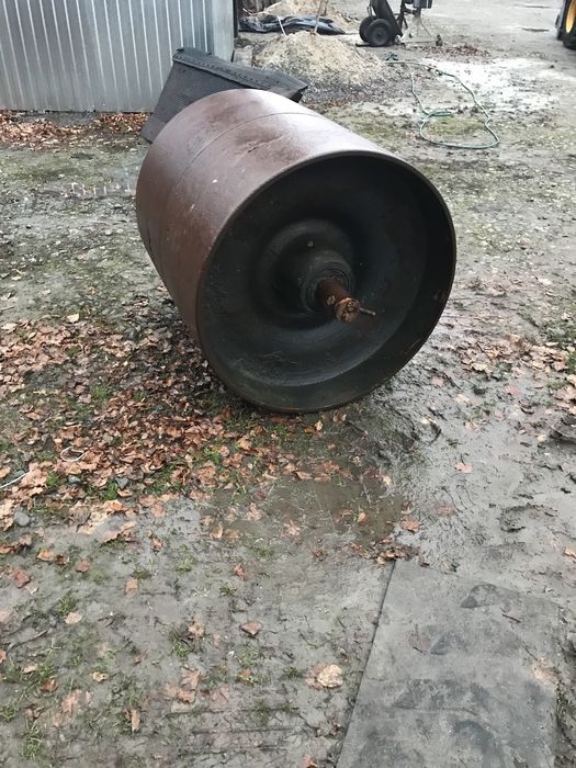 Валець катка розмір діаметер 98см ширина 1 метр цельномет вага 1,5тон.