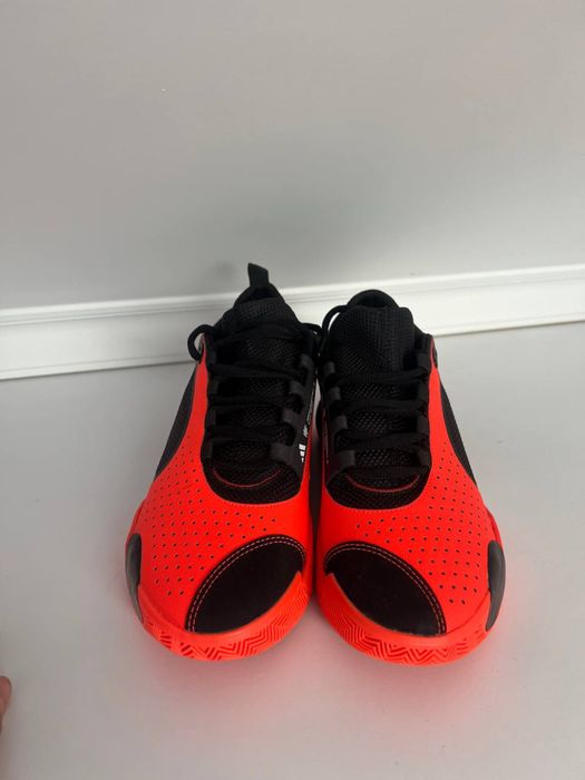 Кроссовки  Adidas D.O.N. Issue 5 Shoes Orange/Black IE8326
