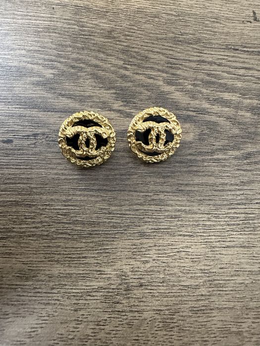 Сережки в стилі Chanel вінтаж