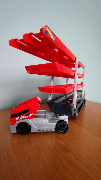 Mega Transporter Hot Wheels Tir Laweta Samochód