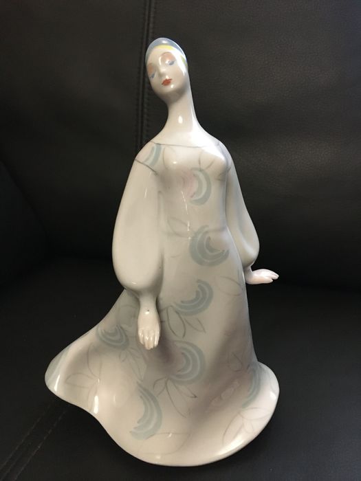 Статуетки фігурки порцелянові( фарфор) українських заводів СРСР