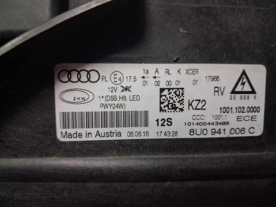 Lampa Audi Q3 Lift Xenon Prawa - 8U0941006C