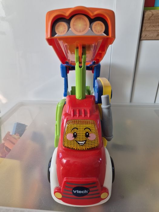 Auto-transporter tut tut na baterie Vtech