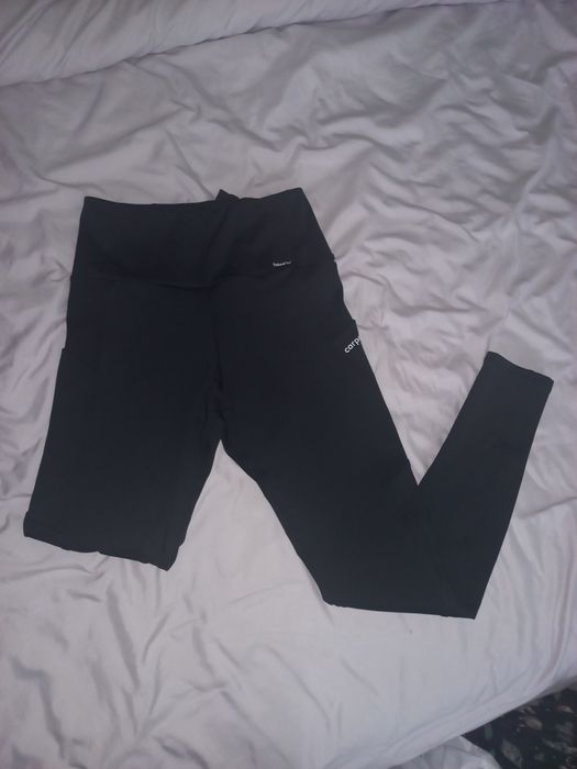 czarne legginsy sportowe carpatree rozmiar M