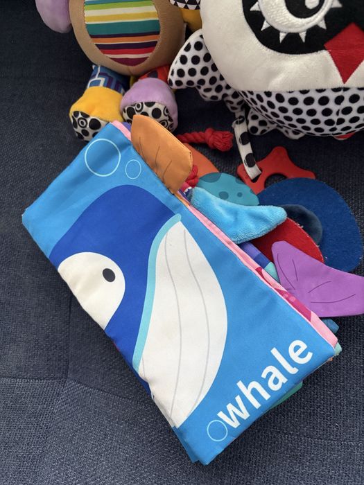 Іграшки для малюків